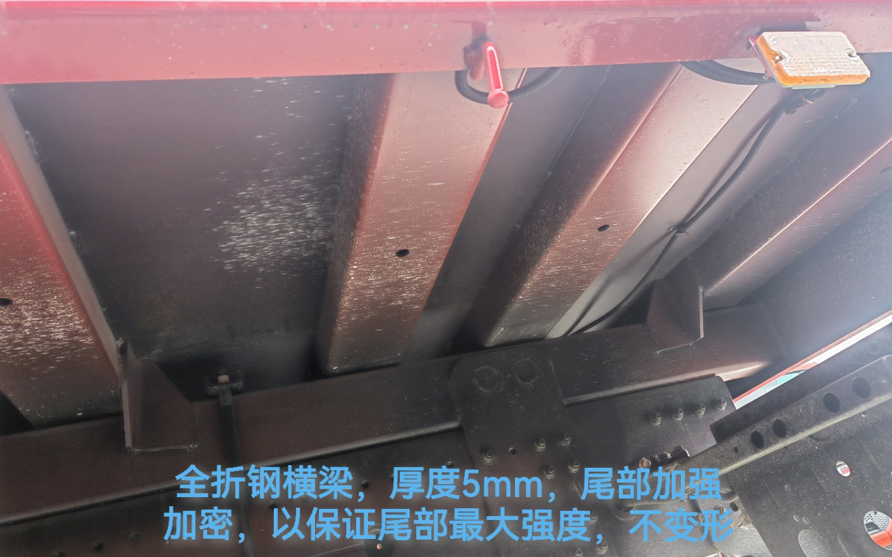 单桥245马力六缸发动机 徐工12吨随车吊各方位图片
