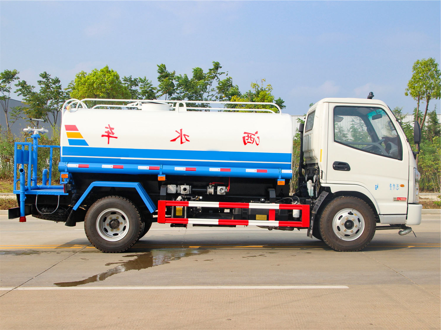 凯马5方洒水车