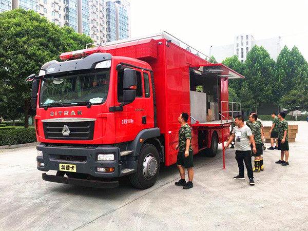 重汽灿德卡饮食保障车各方位图片